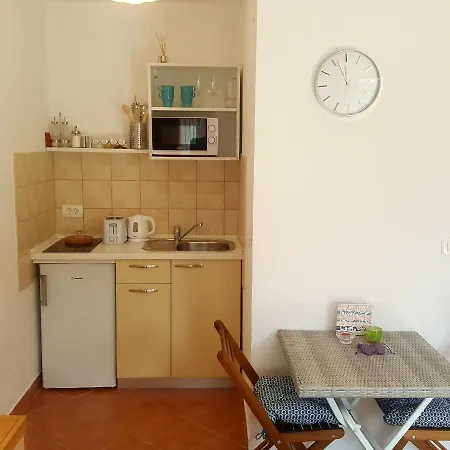 Marra & Kech * Ploce (Dubrovnik-Neretva)